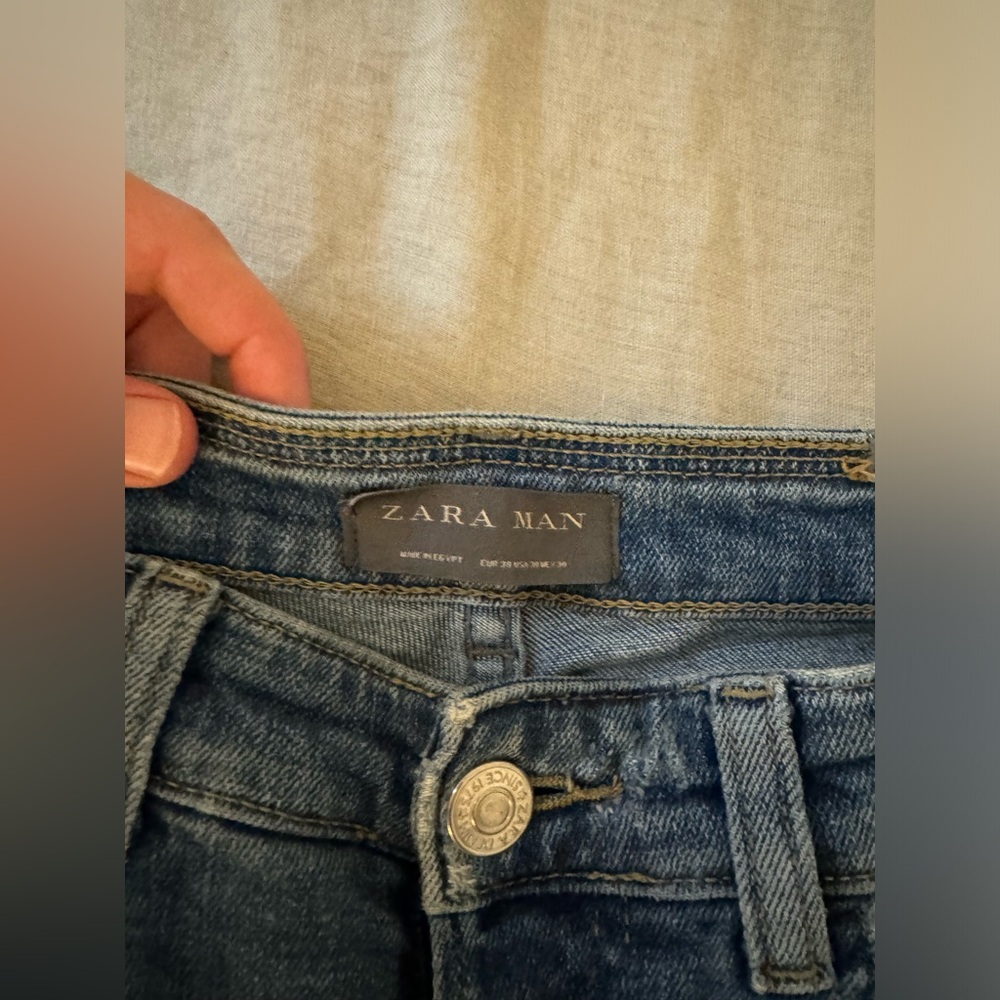 Zara ripped jeans - Picture 2 of 3